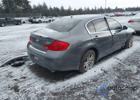 2015 Infiniti Q40 из США, поврежденный, VIN JN1CV6AR3FM650539